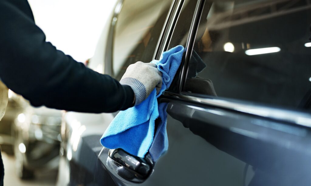 oscuramento vetri auto